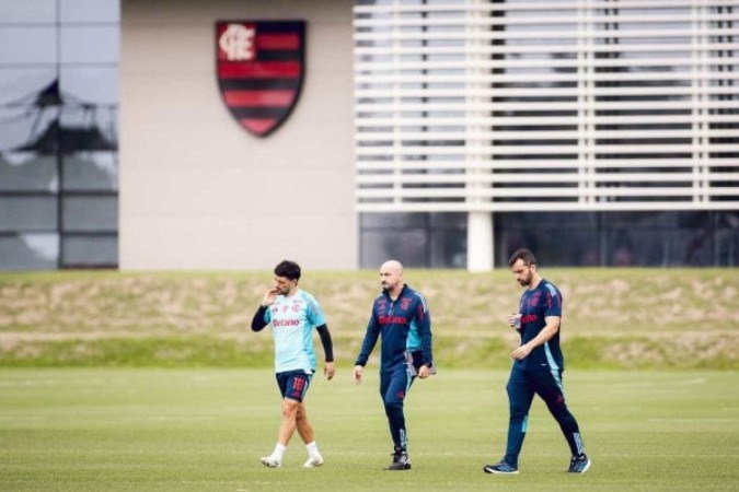 Final feliz próximo? Arrascaeta perto de renovar com o Flamengo por dois anos - (crédito: Foto: Adriano Fontes/Flamengo) Final feliz próximo? Arrascaeta perto de renovar com o Flamengo por dois anos - (crédito: Foto: Adriano Fontes/Flamengo)