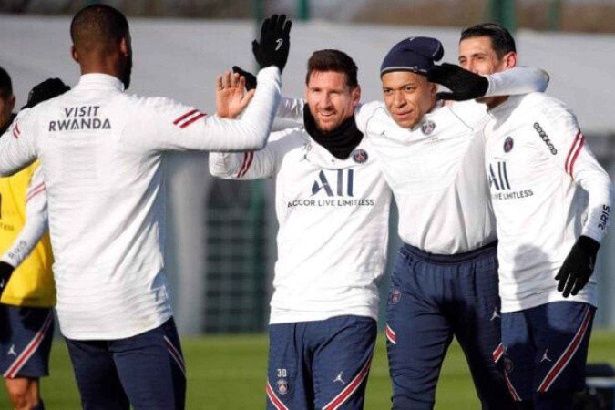 Mbappé o lado de Messi nos tempos em que atuavam pelo Pris Saint-Germain - (crédito: Foto: C. Gavelle / PSG) Mbappé o lado de Messi nos tempos em que atuavam pelo Pris Saint-Germain - (crédito: Foto: C. Gavelle / PSG)