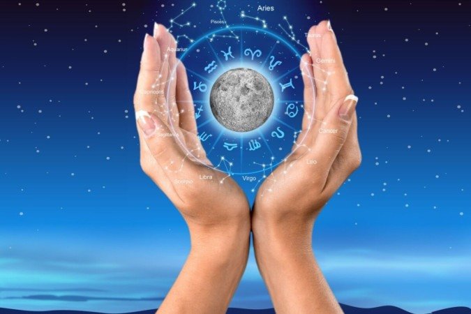 A segunda-feira será favorável para os nativos refletirem, ajustarem as relações afetivas e terem momentos de autocuidado (Imagem: Billion Photos | Shutterstock) - (crédito: EdiCase) A segunda-feira será favorável para os nativos refletirem, ajustarem as relações afetivas e terem momentos de autocuidado (Imagem: Billion Photos | Shutterstock) - (crédito: EdiCase)