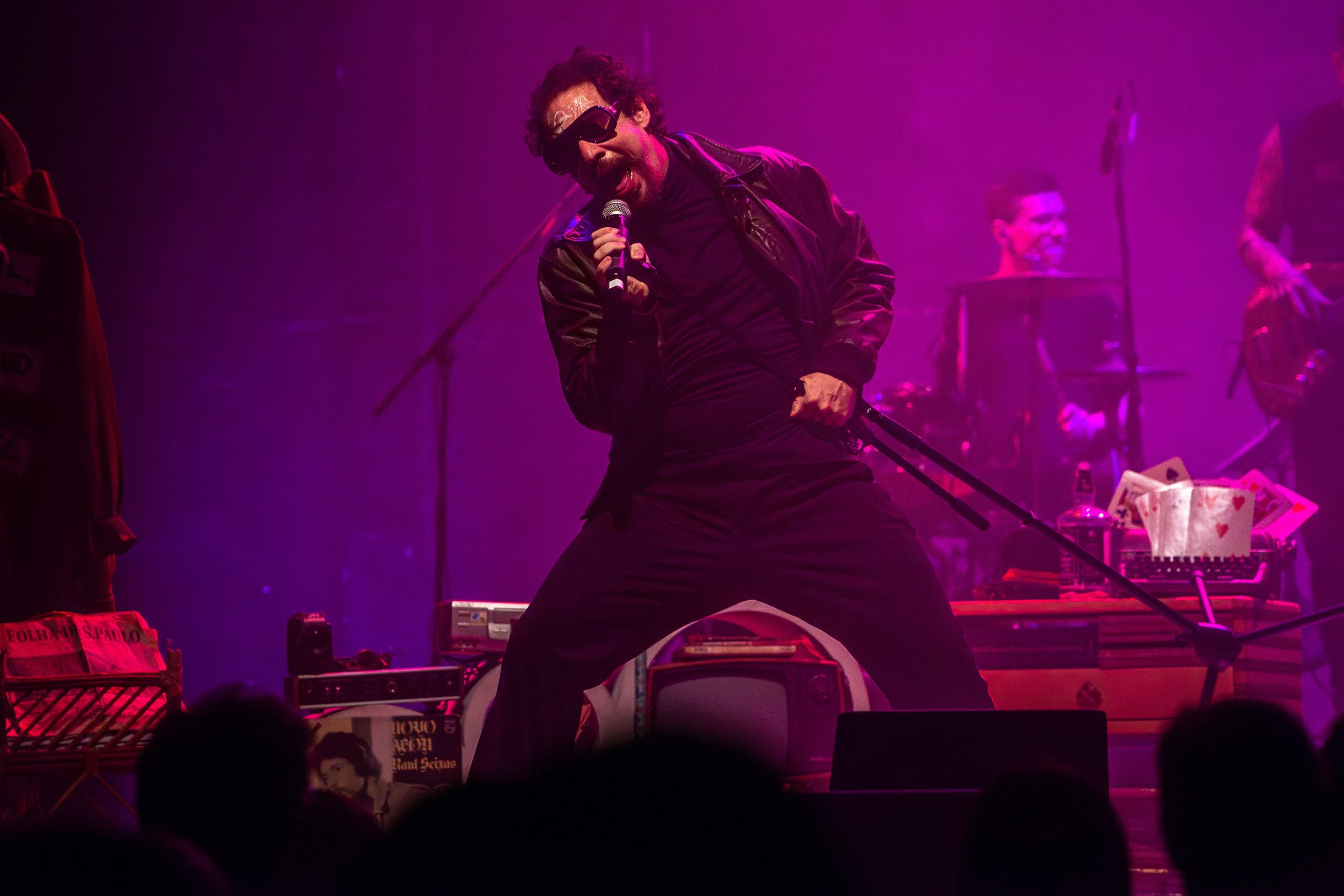 Bruce Gomlevsky interpreta Raul Seixas em musical no Ulysses Guimarães