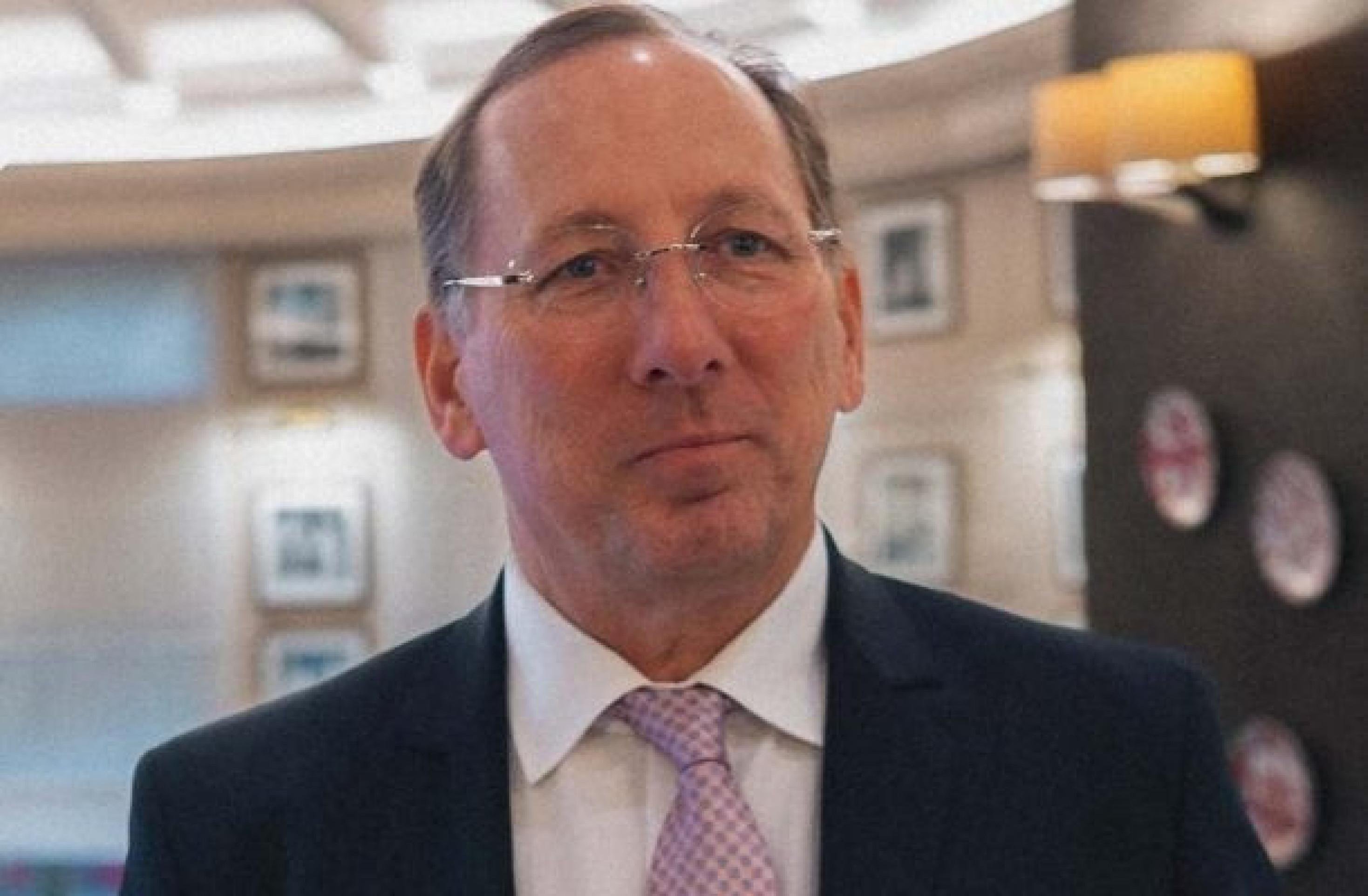 Justiça anula reunião da SAF e mantém Textor no comando do Botafogo