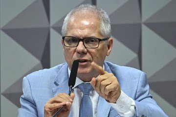 Ex-presidente do INSS, Alessandro Stefanutto, na CPMI do INSS -  (crédito: Jefferson Rudy/Agência Senado)