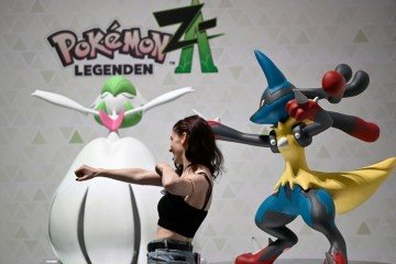 Disponível para Switch 1 e 2, 'Pokémon Legends: Z-A' se desenvolve em uma grande metrópole com ares de Paris, cujos edifícios lembram a Torre Eiffel ou o Arco do Triunfo

 -  (crédito: INA FASSBENDER / AFP)