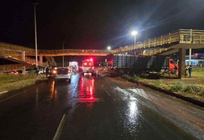 Colisão entre vários veículos na BR-020