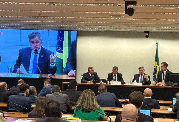 Danandra Rocha/CB/D.A Press