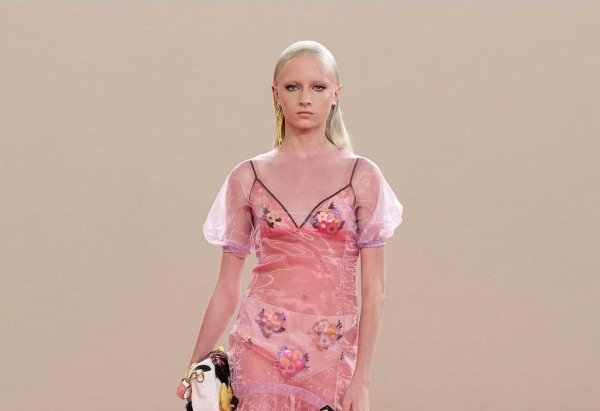 Reprodução/Instagram/@fendi