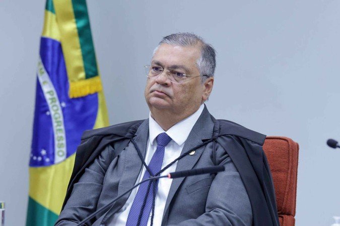 Dino determina que estados e municípios sigam regras de emendas federais