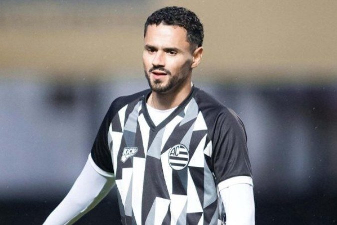 Alessio da Cruz é holandês naturalizado cabo-verdiano - (crédito: Foto: Divulgação / Athletic Club) Alessio da Cruz é holandês naturalizado cabo-verdiano - (crédito: Foto: Divulgação / Athletic Club)