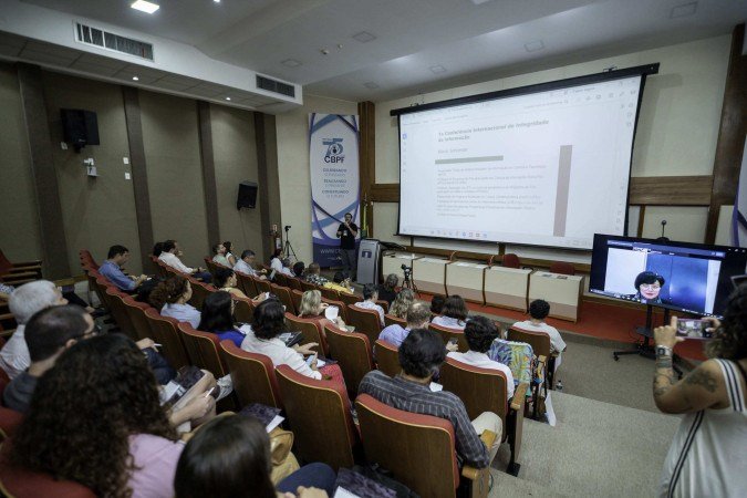 UnB sedia conferência internacional sobre desinformação e regulação digital