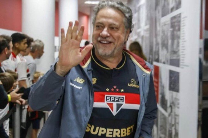 Julio Casares concedeu entrevista coletiva para dar detalhes das finanÃ§as do SÃ£o Paulo -  (crédito: ReproduÃ§Ã£o / Instagram)