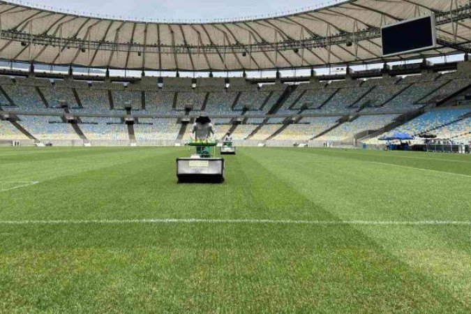 Gramado do Maracanã ficou com marcas após show do grupo de pagode Sorriso Maroto -  (crédito: Foto: Divulgação/Maracanã)