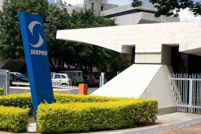 ConversAI em Teste no IBGE e PGFN: Inteligência Artificial Segura para Órgãos Públicos Imagem ilustrativa de ConversAI em Teste no IBGE e PGFN: Inteligência Artificial Segura para Órgãos Públicos