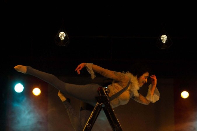 Um Lugar de Amor
Com o Grupo Pele. Hoje, às 15h, amanhã, às 19h, e domingo, às 18h, no Teatro da CAIXA – CAIXA Cultural Brasília (SBS Quadra 4 Lotes ¾). Ingressos: R$ 30 e R$ 15 (meia), à venda na bilheteria do teatro e no site Bilheteria Cultural. Classificação indicativa livre
- (crédito: Humberto Araujo) Um Lugar de Amor
Com o Grupo Pele. Hoje, às 15h, amanhã, às 19h, e domingo, às 18h, no Teatro da CAIXA – CAIXA Cultural Brasília (SBS Quadra 4 Lotes ¾). Ingressos: R$ 30 e R$ 15 (meia), à venda na bilheteria do teatro e no site Bilheteria Cultural. Classificação indicativa livre
- (crédito: Humberto Araujo)