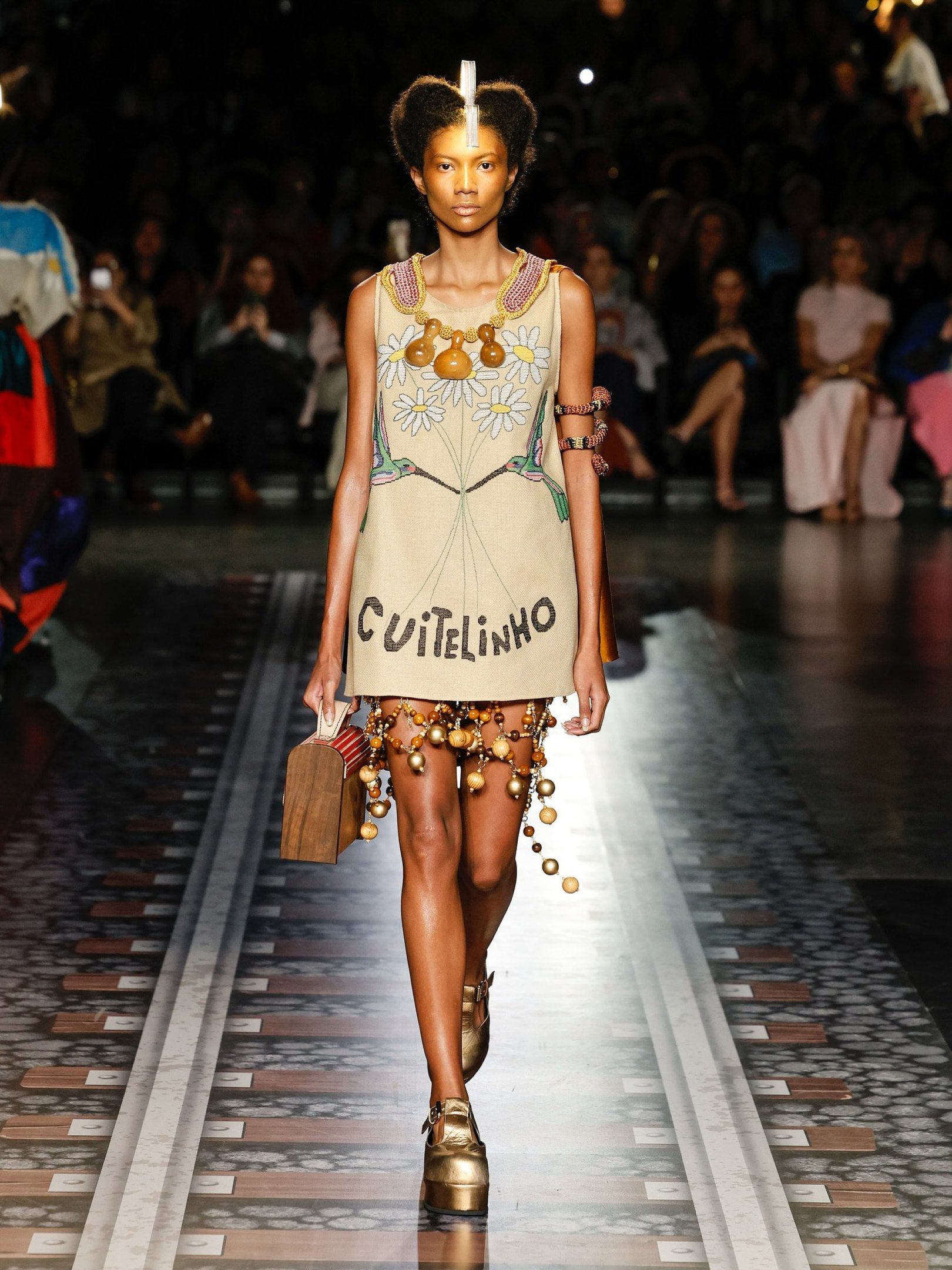 Coleção que homenageia Milton Nascimento foi apresentada no São Paulo Fashion Week na última segunda-feira (13/10)