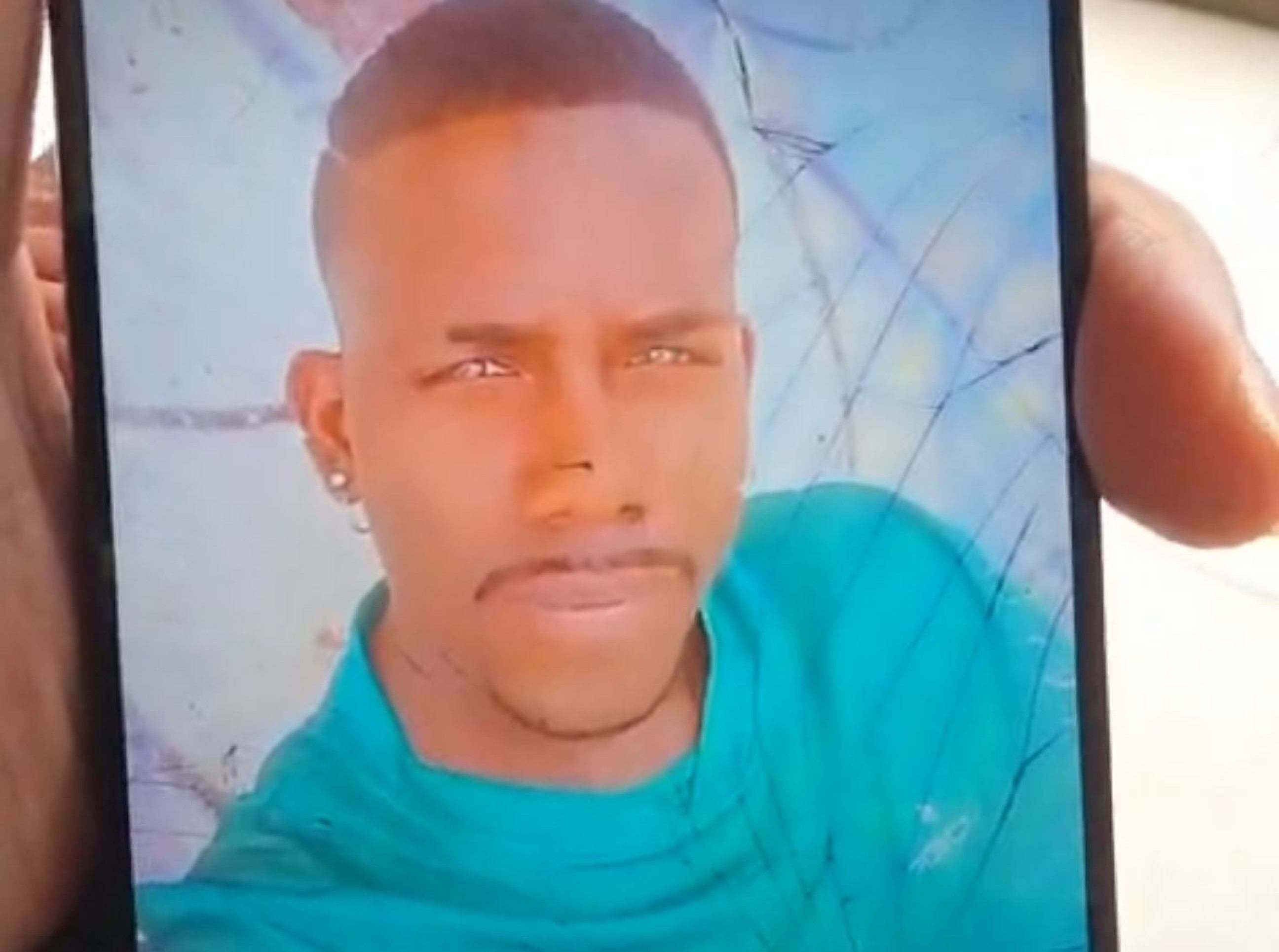 Homem tenta matar namorada a facadas no Recanto das Emas