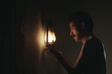 O professor Nader impulsiona a trama de O retrato de Norah - (crédito: Pandora/ Divulgação) O professor Nader impulsiona a trama de O retrato de Norah - (crédito: Pandora/ Divulgação)