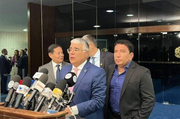 Senadores protocolam pedido de impeachment contra Flávio Dino no Senado -  (crédito: Vanilson Oliveira / CB / DA Press)