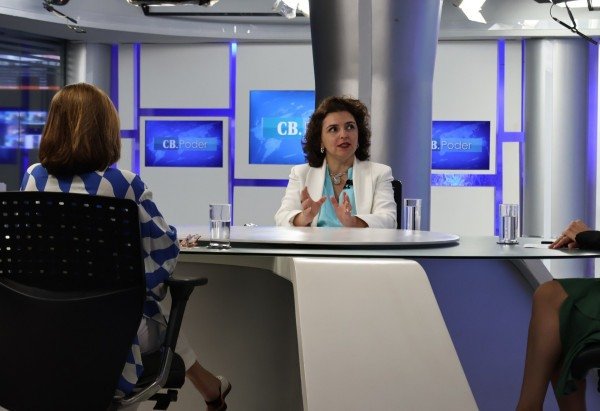 Bruna Gaston CB/DA Press