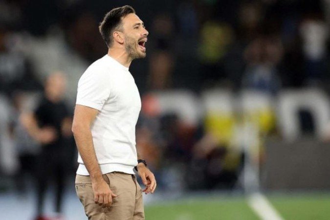 Davide Ancelotti lamentou a queda de rendimento do Botafogo durante o clÃ¡ssico com o Flamengo -  (crédito: Foto: Vitor Silva/Botafogo)