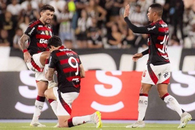 Pedro, com estilo de sobra, marca golaço para o Flamengo contra o Botafogo - (crédito: Foto: Adriano Fontes / Flamengo) Pedro, com estilo de sobra, marca golaço para o Flamengo contra o Botafogo - (crédito: Foto: Adriano Fontes / Flamengo)