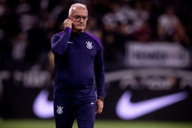 Segundo dados levantados pelo portal ‘Diario do Peixe’, Santos não vence um time treinado por Dorival Junior há cinco anos -  (crédito: Foto: Rodrigo Coca/Agência Corinthians)
