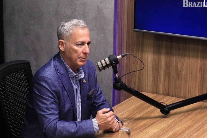 Evandro Lepletier: há uma grande variedade de vistos para empresários e profissionais qualificados que pensam em migrar para os EUA - (crédito: Reprodução/YouTube) Evandro Lepletier: há uma grande variedade de vistos para empresários e profissionais qualificados que pensam em migrar para os EUA - (crédito: Reprodução/YouTube)