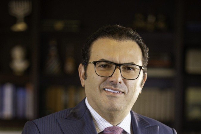 Eixo Capital. Marcus Vinicius Furtado Coêlho, advogado, doutor em Direito Processual pela Universidade de Salamanca, ex-presidente nacional da OAB e atual presidente da Comissão Constitucional da OAB - (crédito: Divulgação) Eixo Capital. Marcus Vinicius Furtado Coêlho, advogado, doutor em Direito Processual pela Universidade de Salamanca, ex-presidente nacional da OAB e atual presidente da Comissão Constitucional da OAB - (crédito: Divulgação)