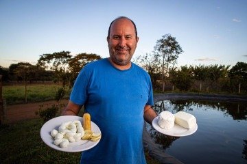 Luciano César produz queijos artesanais desde 2015