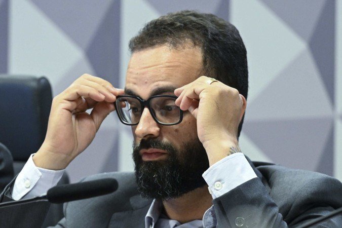 Sem habeas corpus, Cícero contou como manobrava o dinheiro na Conafer, mas disse não saber que era de fraudes -  (crédito: Carlos Moura/Agência Senado)