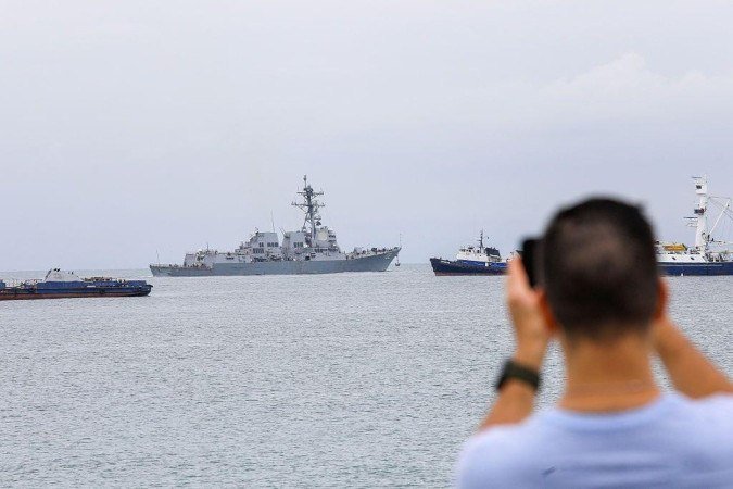 O destróier de mísseis guiados USS Gravely da Marinha dos EUA atracado em Porto Rico em 11 de setembro de 2025 - (crédito: Getty Images) O destróier de mísseis guiados USS Gravely da Marinha dos EUA atracado em Porto Rico em 11 de setembro de 2025 - (crédito: Getty Images)