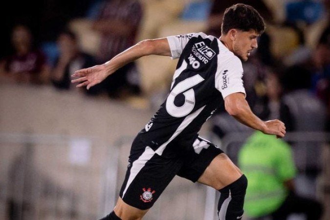 HUGO - Teve uma partida muito discreta, sem tanta intervenções. Pouco conseguiu produzir em sua função e teve um jogo muito travado no meio de campo. Nota: 4,5 - Foto: Rodrigo Coca/Agência Corinthians