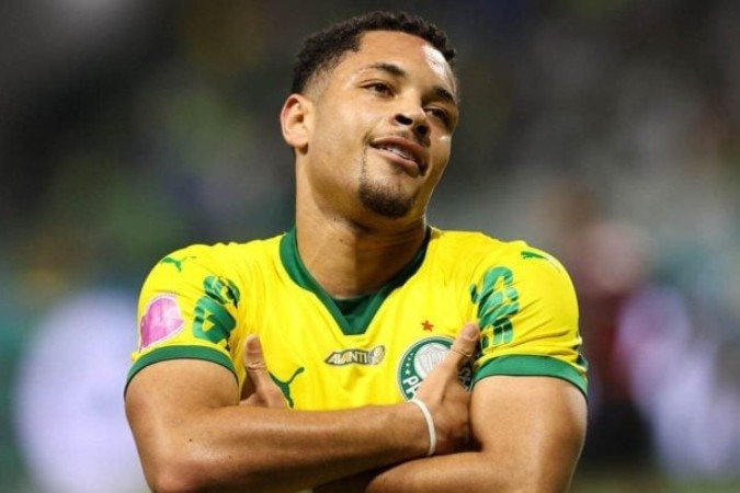 Vitor Roque marcou dois gols na goleada sobre o Bragantino -  (crédito: Foto: Cesar Greco/Palmeiras)