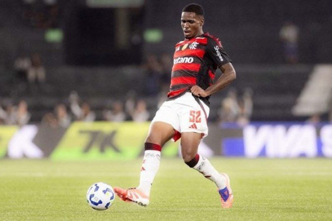 Evertton Araújo em ação na vitória do Flamengo por 3 a 0 sobre o Botafogo - (crédito: Foto: Adriano Fontes / Flamengo) Evertton Araújo em ação na vitória do Flamengo por 3 a 0 sobre o Botafogo - (crédito: Foto: Adriano Fontes / Flamengo)