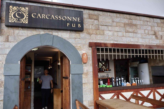 O Carcassonne Pub, localizado na 407 Norte, está entre as opções mais visitadas