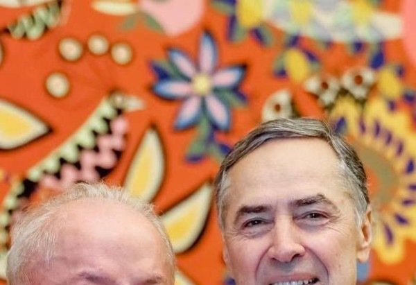 Presidente Lula e Luís Roberto Barroso no jantar de despedida do ministro no Palácio da Alvorada 
