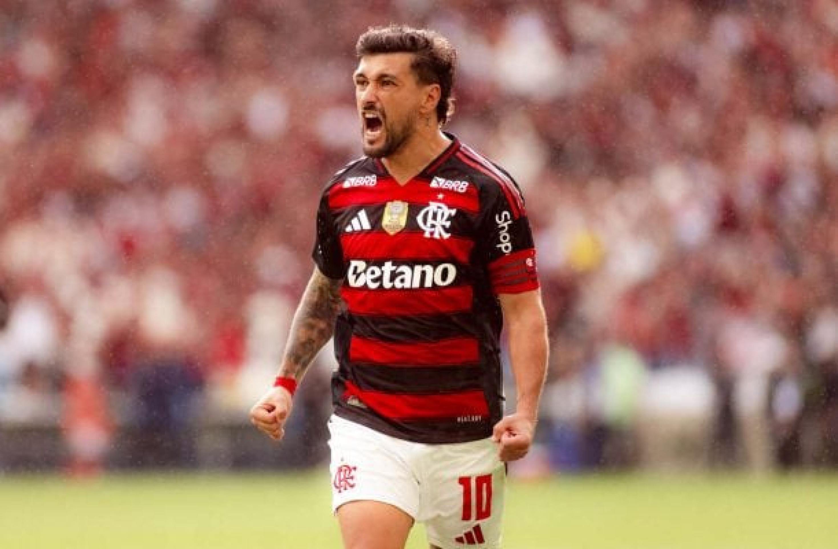 Arrascaeta exalta torcida do Flamengo em 