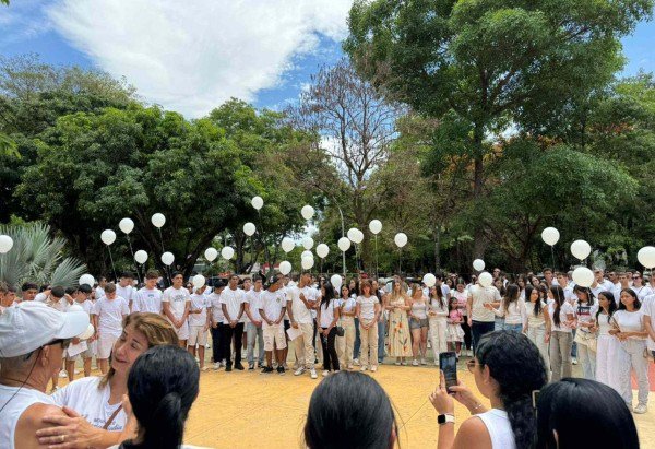 Giovanna Kunz CB/DA Press.