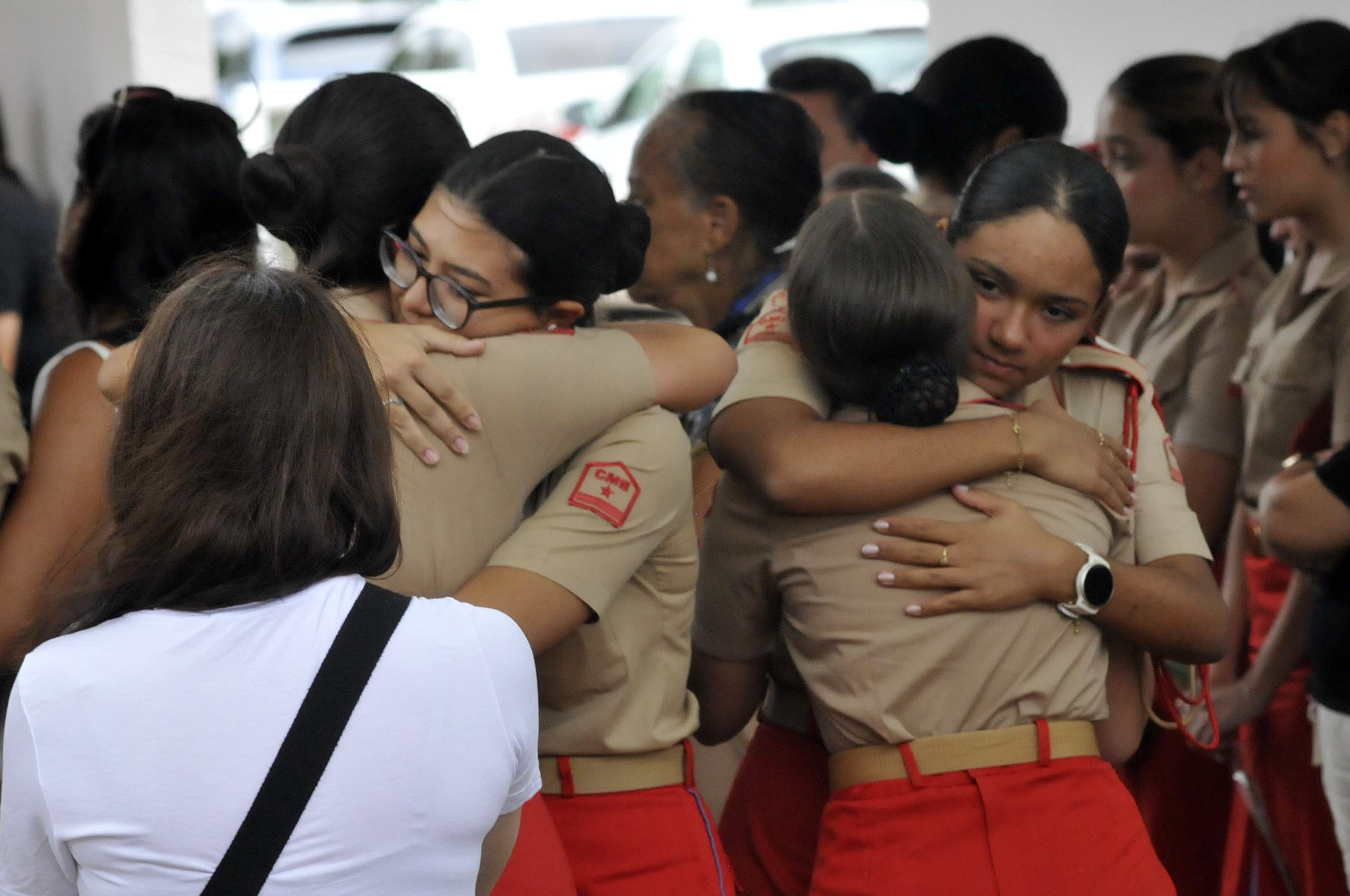  07/04/2025. Crédito: Minervino Júnior/CB/D.A Press. Brasil.  Brasilia - DF. Velório e enterro do estudante Isaac Vilhena vítima de latrocínio no parque da 112/113 Sul.