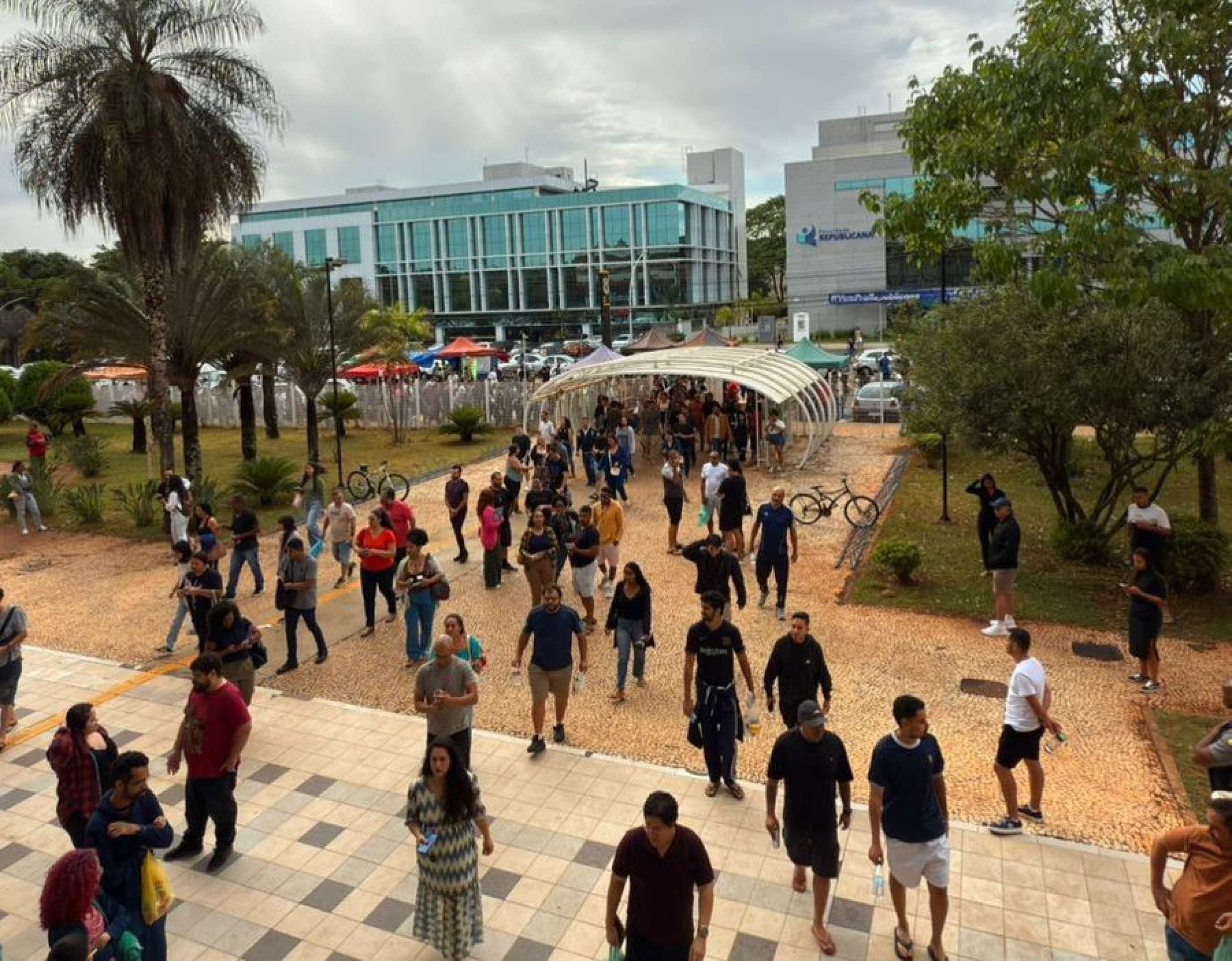 Mais de 54 mil candidatos para professores temporário