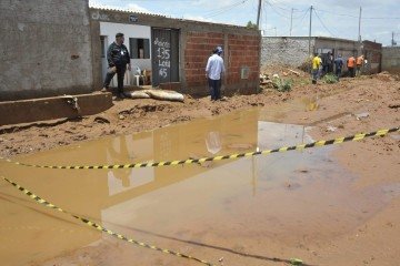 Prejuízos causados pela chuva no Sol Nascente - (crédito: Marcelo Ferreira/CB/D.A.Press) Prejuízos causados pela chuva no Sol Nascente - (crédito: Marcelo Ferreira/CB/D.A.Press)