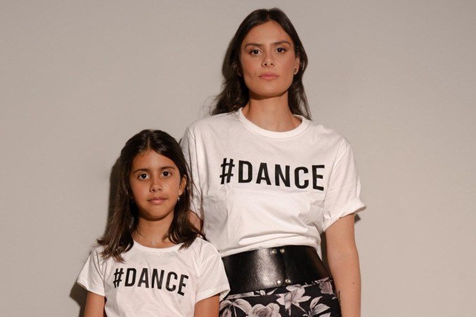 Raquel mantém viva sua paixão pelo balé vendendo roupas de dança para crianças e adultos
