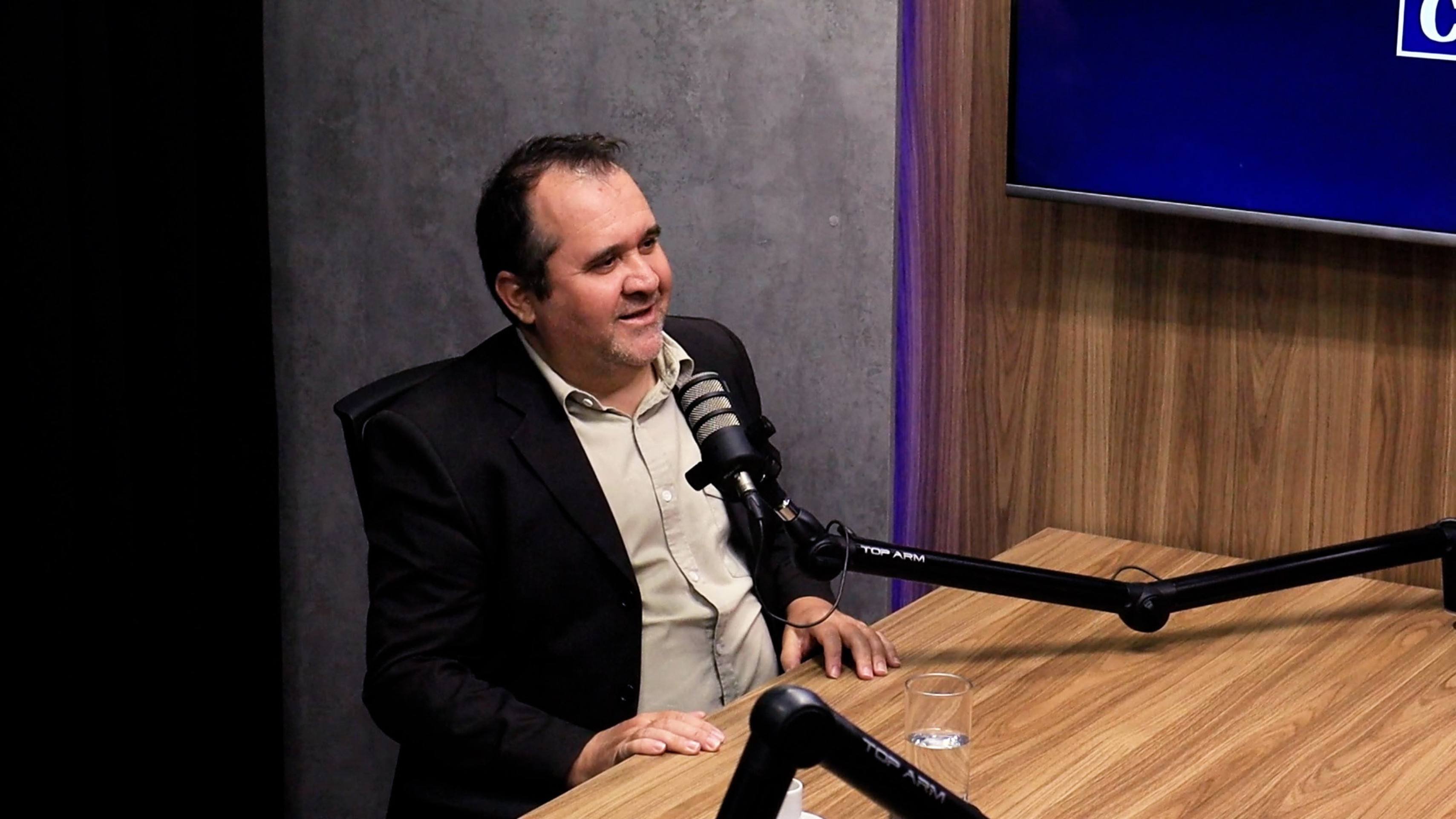 Rubens Valente: 'As Forças Armadas deveriam reconhecer o que ocorreu, pedir desculpas e, a partir daí, tentar construir uma nova relação, uma nova abordagem em relação aos povos indígenas' -  (crédito:  Reproduçao)
