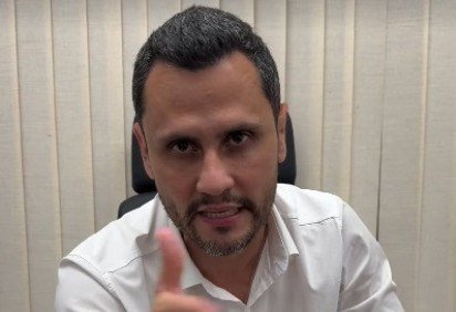 Senador Cleitinho Azevedo afirmou que vai conversar com os deputados estaduais para que a PEC que extingue a consulta popular para venda de empresas estatais n&atilde;o seja aprovada -  (crédito: Reprodu&ccedil;&atilde;o/Redes Sociais)