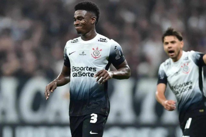 Félix Torres em ação pelo Corinthians
- (crédito: Divulgação/Libertadores) Félix Torres em ação pelo Corinthians
- (crédito: Divulgação/Libertadores)