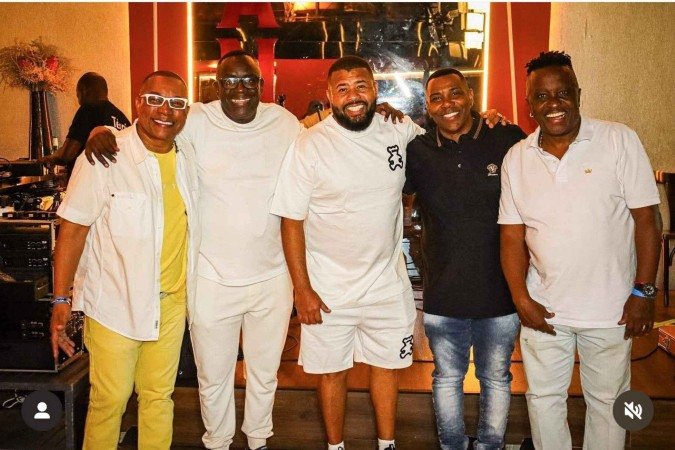 Tinga, Wantuir, Bruno Ribas, Marquinhos Art´Samba e Serginho do Porto fazem parte de Os puxadores do samba, conjunto formado em 1990 - (crédito: Reprodução/Instagram) Tinga, Wantuir, Bruno Ribas, Marquinhos Art´Samba e Serginho do Porto fazem parte de Os puxadores do samba, conjunto formado em 1990 - (crédito: Reprodução/Instagram)