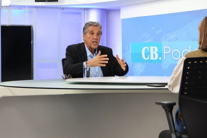  21/10/2025 Bruna Gaston CB/DA Press. CB Poder, Fernando Leite, presidente da Novacap. Na bancada Adriana Bernardes e Sibele Negromonte
       -  (crédito:  Bruna Gaston CB/DA Press)