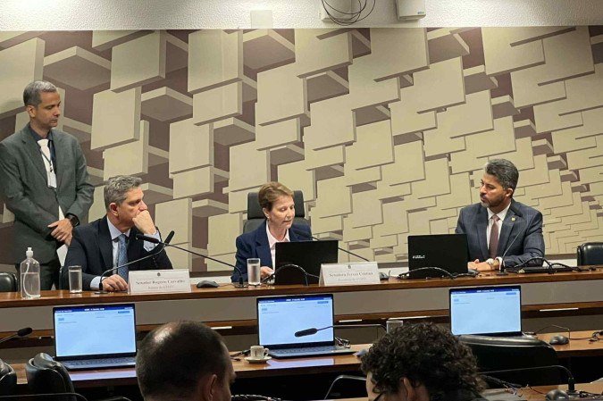 GT busca avançar com projeto que libera mineração em Territórios Indígenas (TIs) - (crédito: Vanilson Oliveira/CB/DA.Press) GT busca avançar com projeto que libera mineração em Territórios Indígenas (TIs) - (crédito: Vanilson Oliveira/CB/DA.Press)