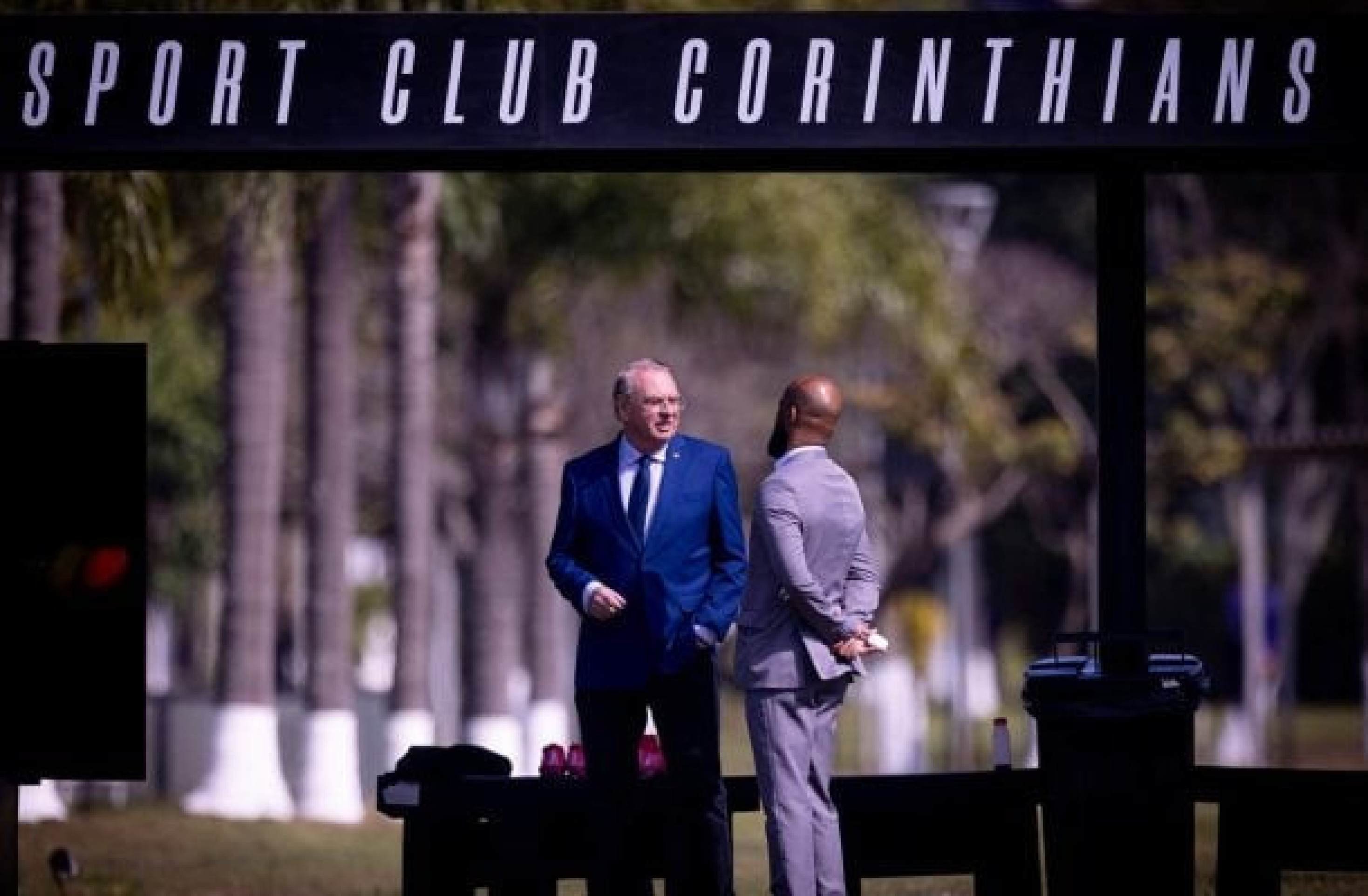 Corinthians planeja quitar dívidas até dezembro para evitar novo transfer ban em 2026