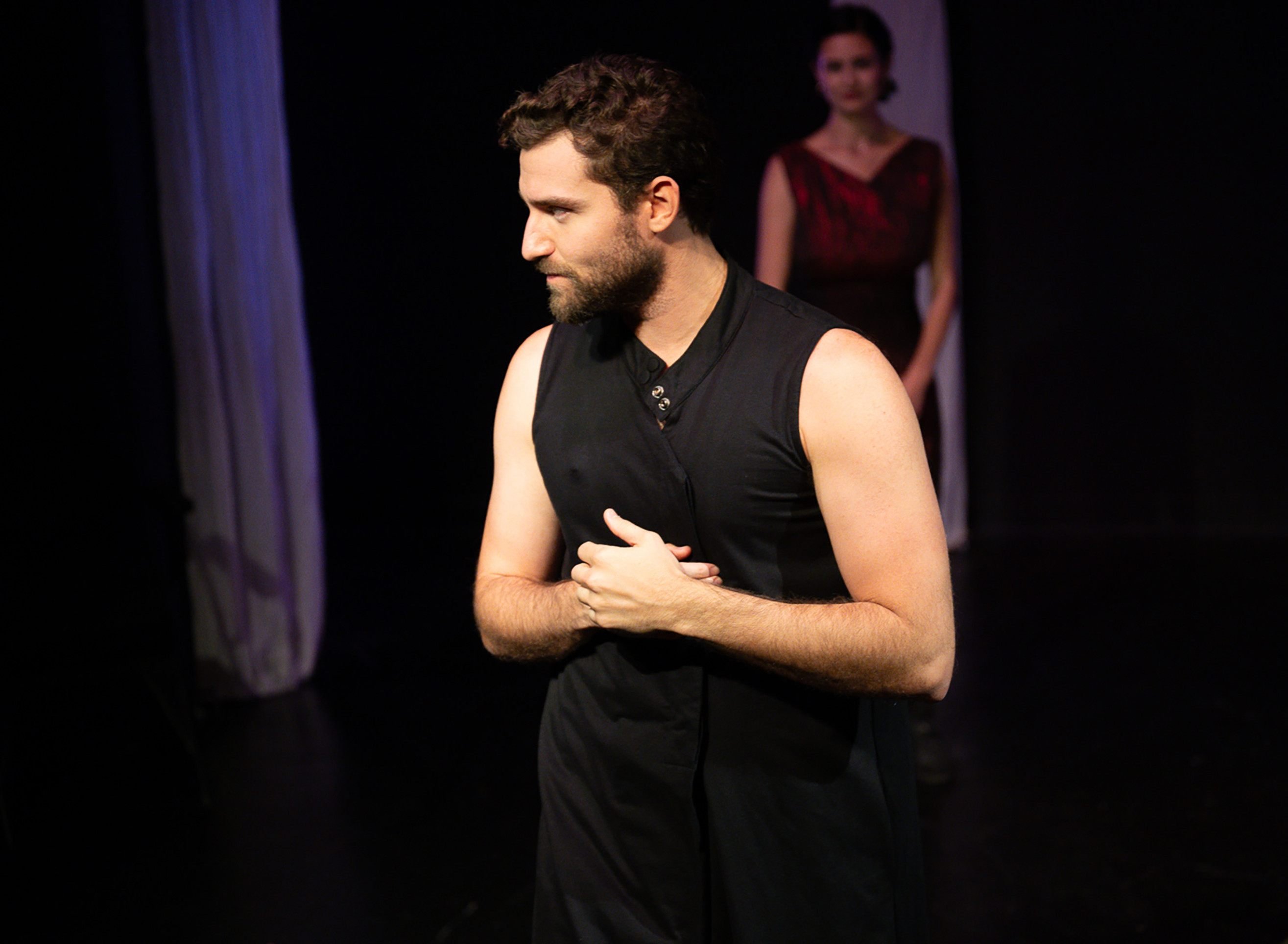 Claudio Olegario em cena nos EUA