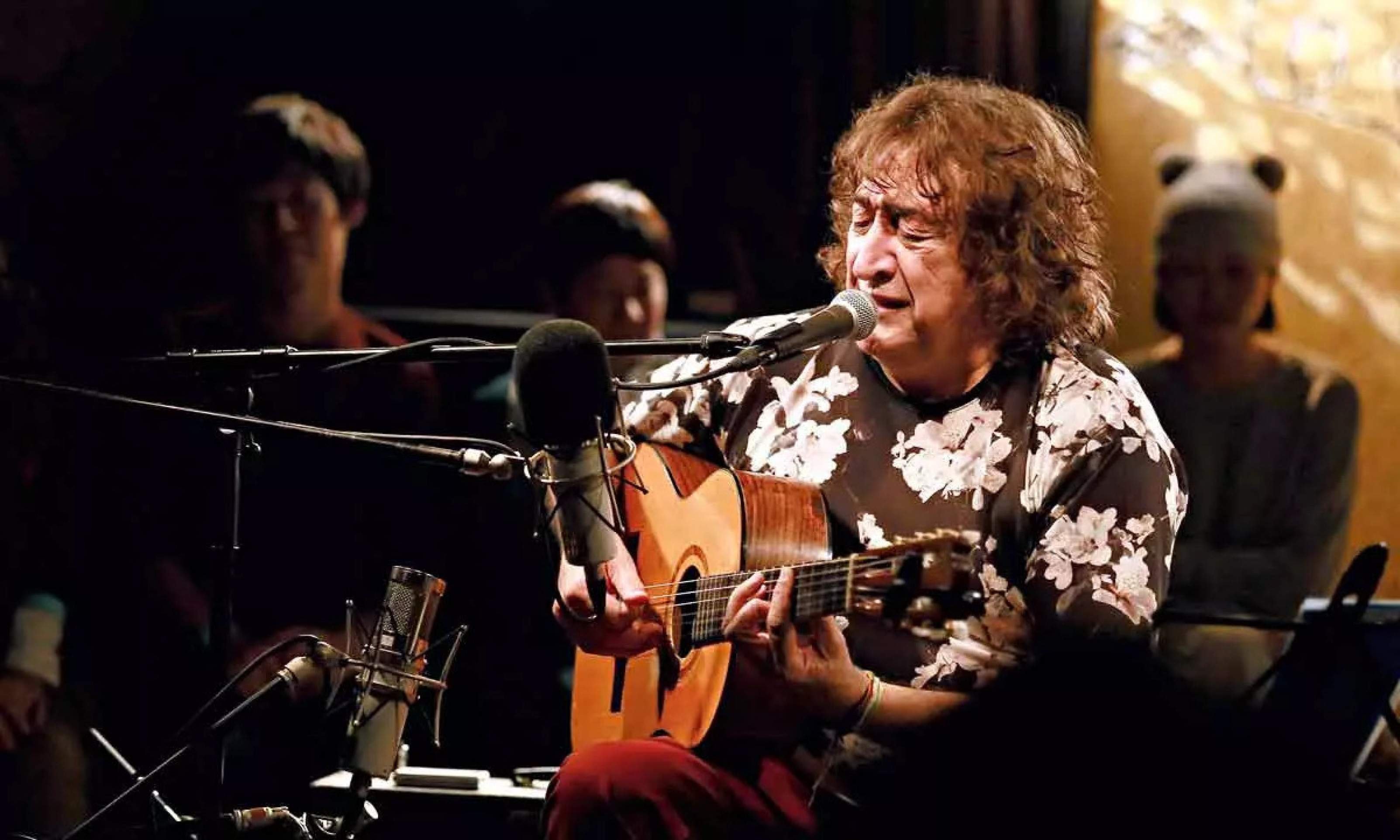 Toninho Horta faz show para celebrar os mestres no Clube do Choro